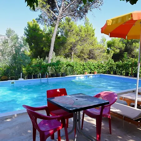 Gini Palace -