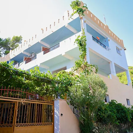 Apartamento Gini Palace - Shëngjin