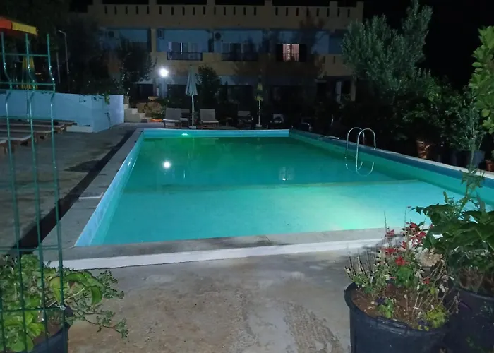 Gini Palace - Apartamento Shëngjin